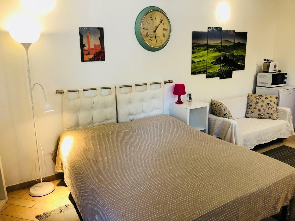 La Dolce Vita Studio With Free Private Parking Сієна Екстер'єр фото